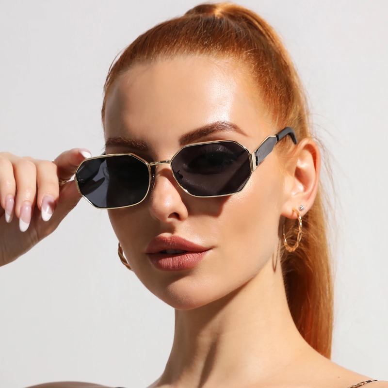 Vintage Fashion Glasses - ใหม่แฟชั่นแว่นตากันแดดวินเทจผู้หญิงผู้ชายยี่ห้อดีไซเนอร์ เรโทรโลหะรูปสี่เหลี่ยมผืนผ้าแว่นตากันแดดหญิงชายยอดนิยมแว่นตาสีดำ