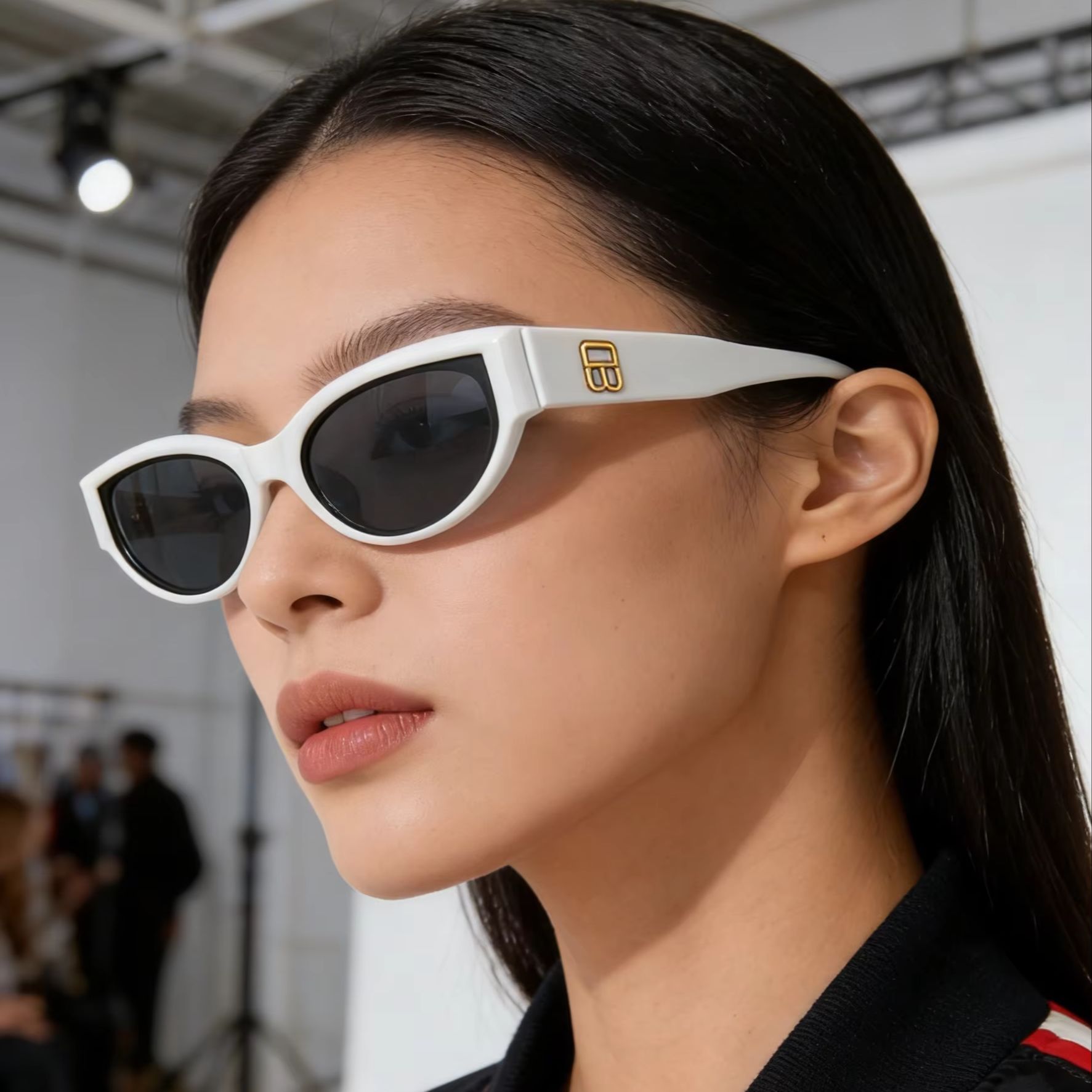 Vintage Fashion Glasses - แว่นกันแดดทรงแคทอายสไตล์เรโทรสำหรับผู้หญิง ทรงวงรีเล็ก ป้องกันรังสียูวี 400 แฟชั่นสำหรับกิจกรรมกลางแจ้ง ชายหาด