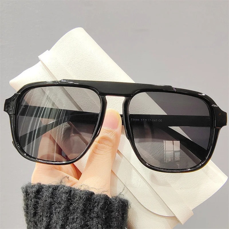 แว่นกันแดดทรงโอเวอร์ไซส์ใหม่ แ - Vintage Fashion Images บทวิจารณ์และราคา