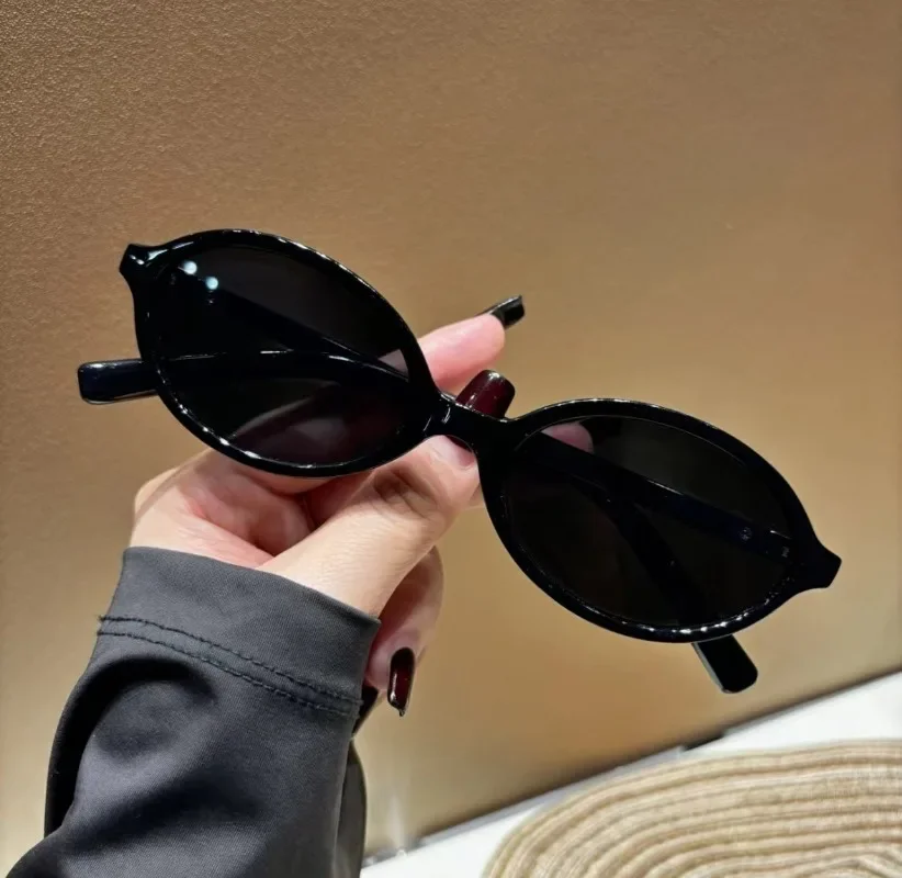 แว่นกันแดดทรงวงรีใหม่ แว่นกันแ - Vintage Fashion Glasses บทวิจารณ์และราคา