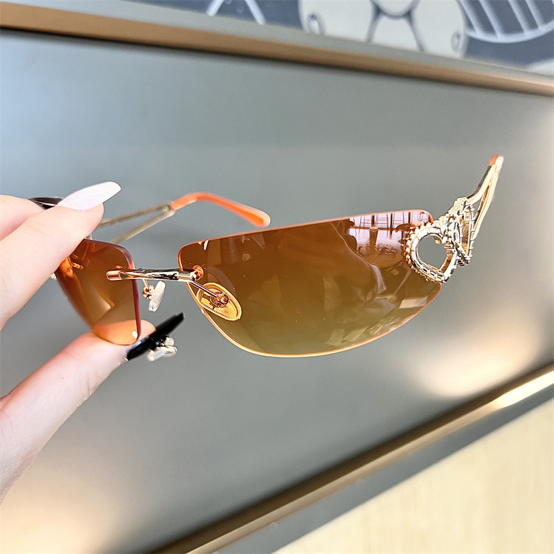 แว่นกันแดดทรงแคทอายแบบไร้กรอบ  - Vintage Fashion Glasses บทวิจารณ์และราคา